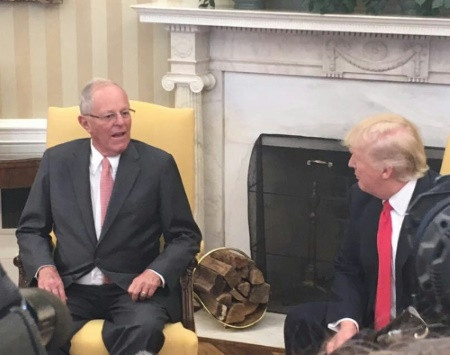 Reunión entre los presidentes de Perú y Estados Unidos en la Casa Blanca. Foto: Presidencia del Perú.