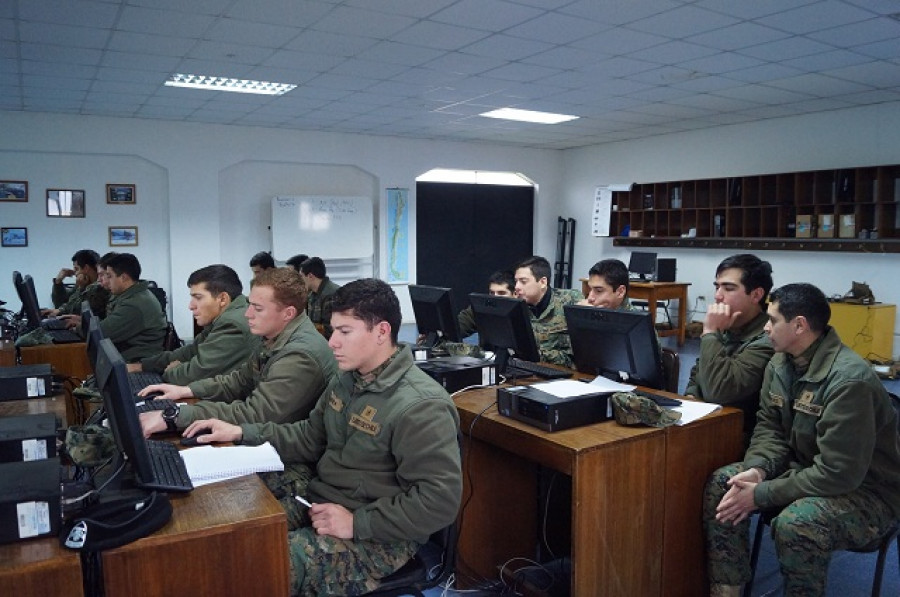 Capacitacion sistema de mando y control de fuego  de artilleria Combat NG