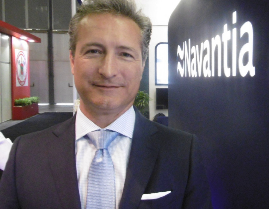 Fernando Miguélez en el stand de Navantia en LAAD 2010. Foto: N.G.P.