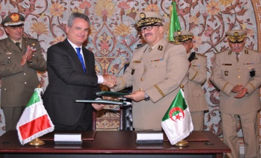 160824 acuerdo memorando argelia finmeccanica helicopteros fabrica ministerio defensa argelia01