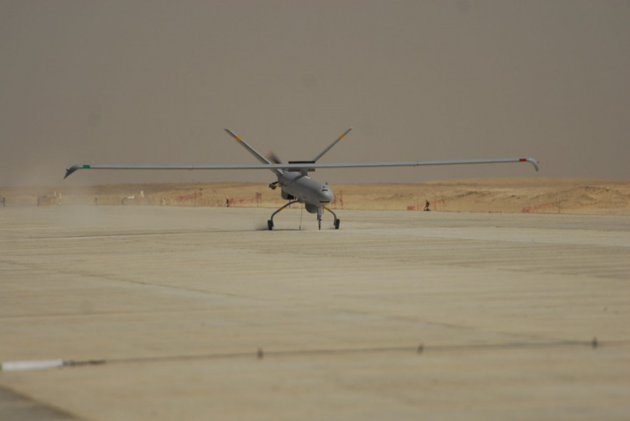 160531 dron uas uav Hermes450 elbit sistems