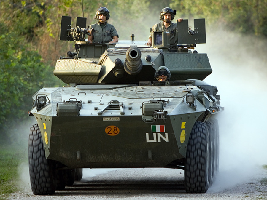 160531 cazacarros blindado centauro iveco ejercito italiano