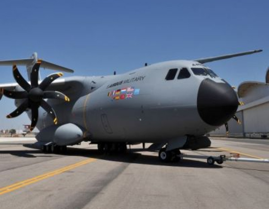 A400M1 400x334