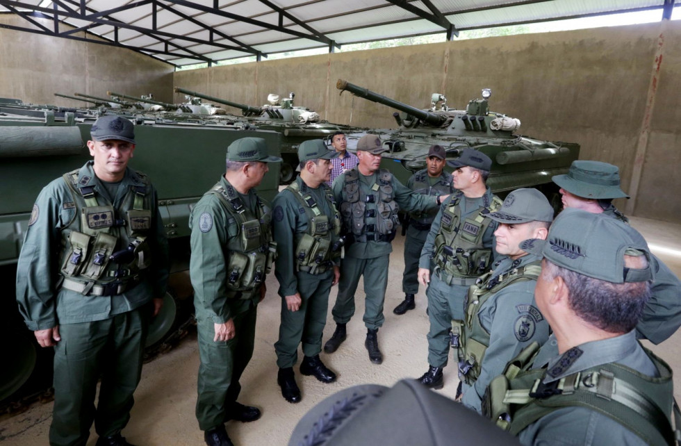 Venezuela Ejercito BMP 3M MAY16 AVN