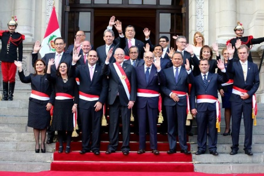 GabinetedeMinistros 28jul2016 PresidenciaPeru 450px