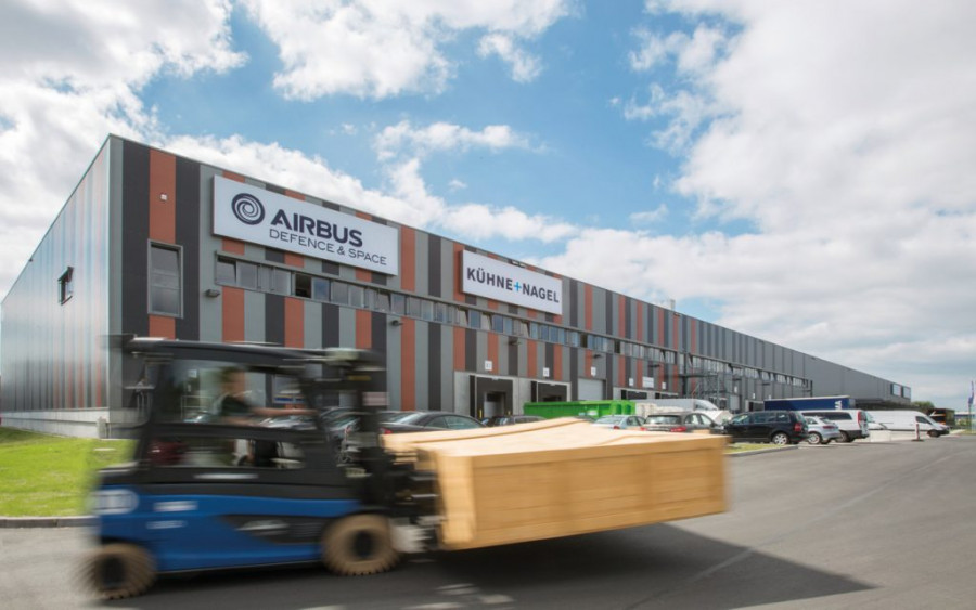 160909 centro logistico bremen airbus ds01