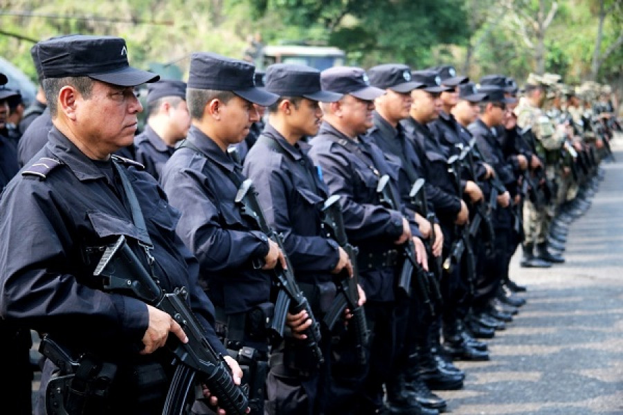 El Salavador PoliciaNacionalCivil PNCES