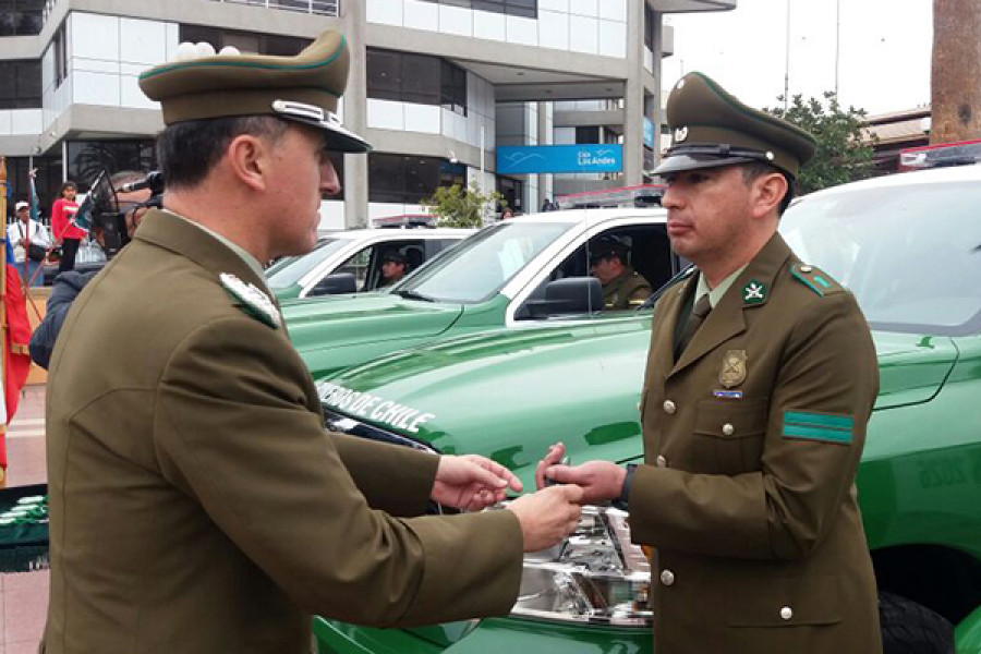 Entrega de camionetas Dodge RAM de Carabineros de Chile