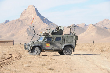 Patrulla de un vehículo Lince español en Afganistán. Foto: Ministerio de Defensa