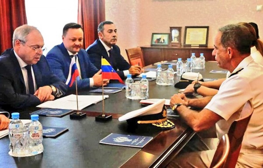Reunión en Moscú con el Servicio Federal de Cooperación Técnico Militar ruso. Foto: Prensa FANB