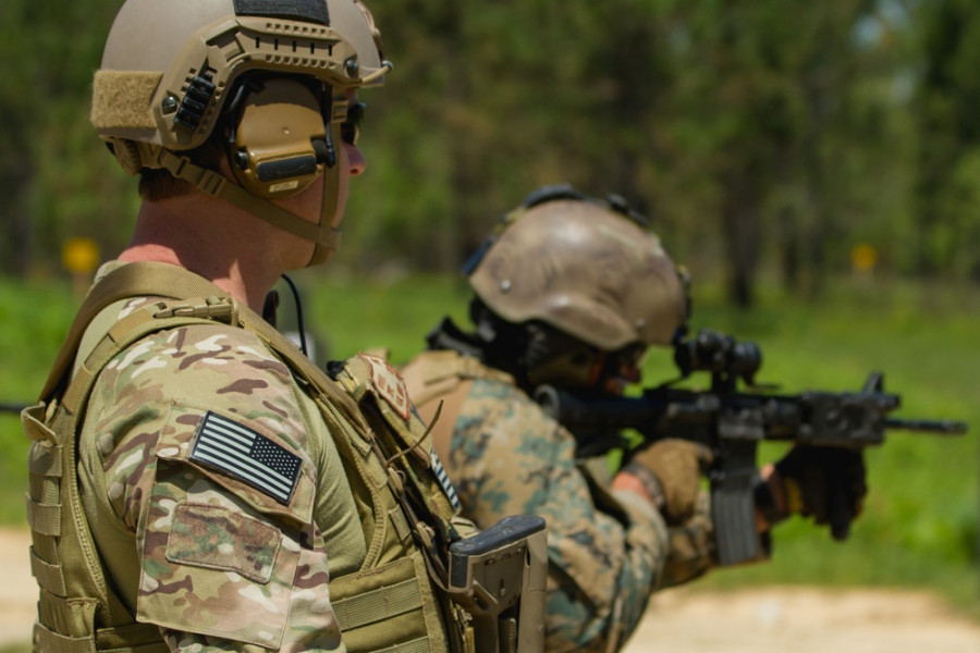 Operadores de Fuerzas Especiales de los ejércitos de Estados Unidos y Chile en un ejercicio en Camp Shelby en 2015. Foto: US Army