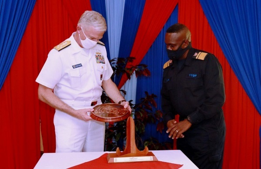 El almirante Faller y el vice mariscal del Aire Daniel. Foto: U.S. Southern Command