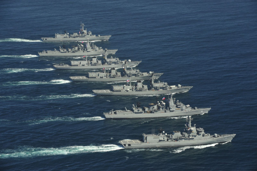 Escuadra Nacional en navegación. Foto: Armada de Chile