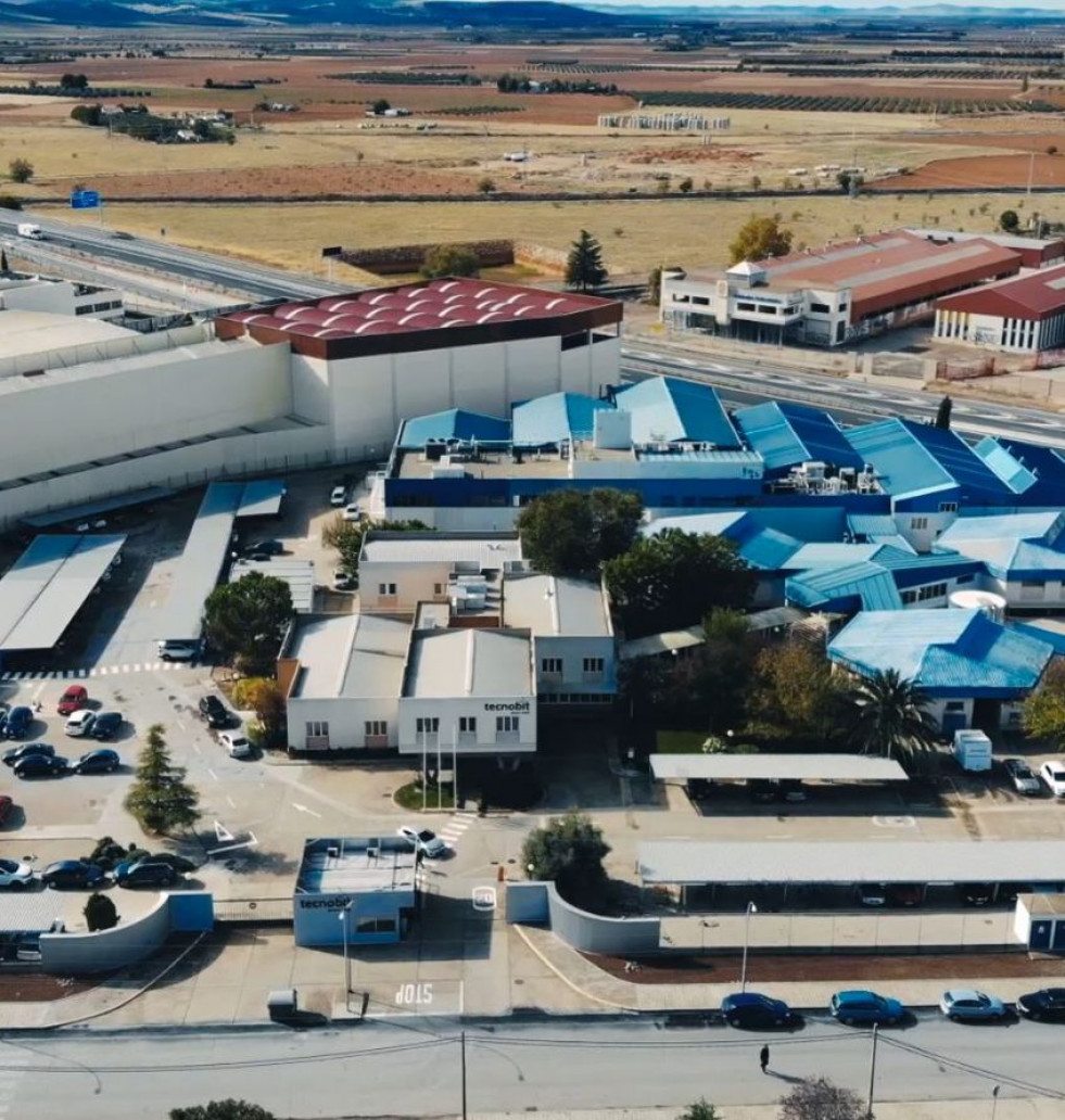 Fábrica de Tecnobit-Grupo Oesía en Valdepeñas. Foto: Tecnobit-Grupo Oesía