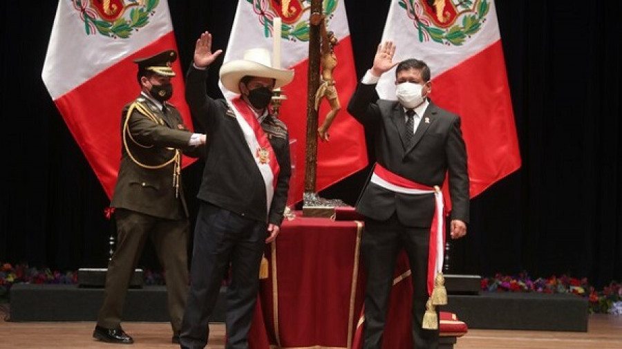 Juramentación de Walter Ayala al cargo de ministro de Defensa. Foto: Ministerio de Defensa del Perú