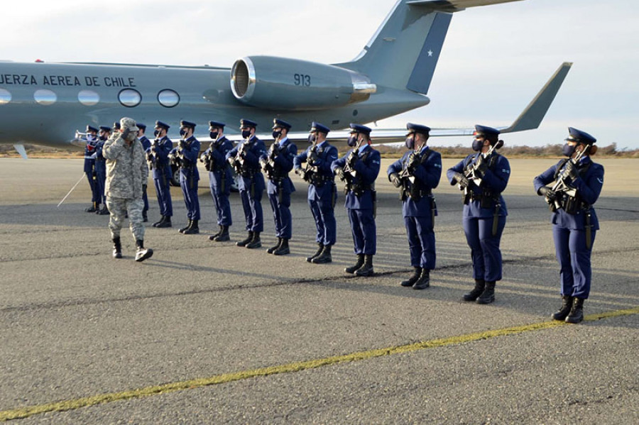 El comandante en jefe llegó en un Gulfstream G-IVSP a Chabunco. Foto: FACh