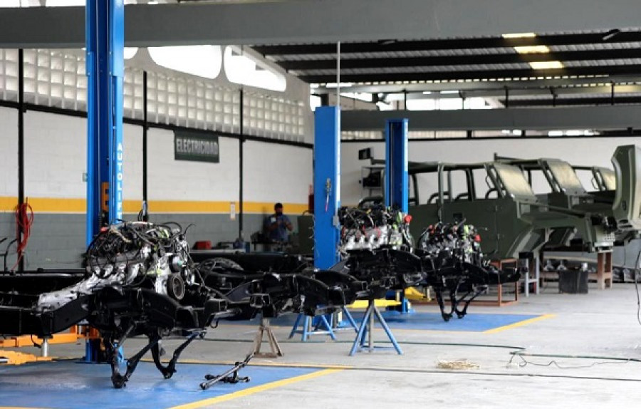 Centro de Mantenimiento de Vehículos Tácticos. Foto: Prensa FANB