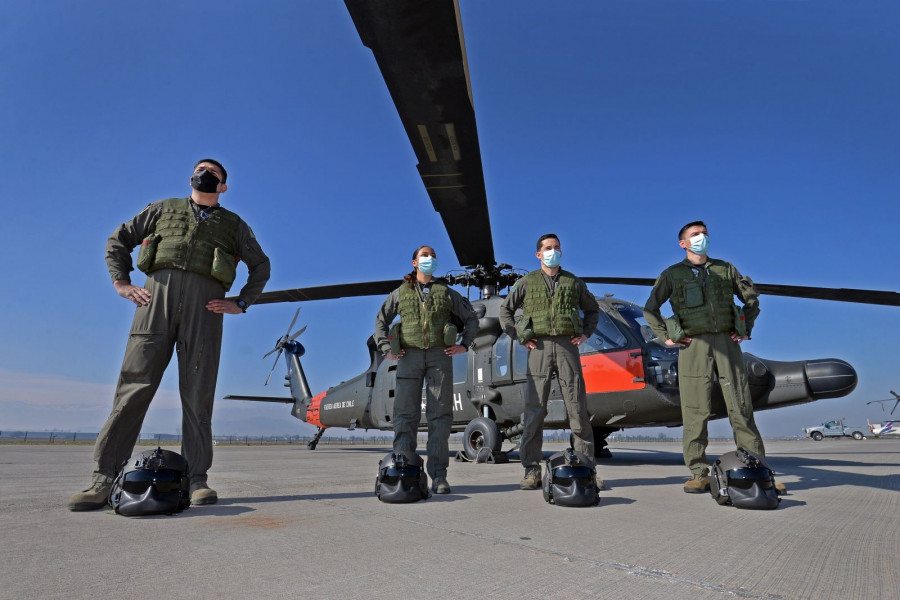 Las tripulaciones de helicópteros del Grupo 9 están disponibles 247 ante las emergencias. Foto: FACh