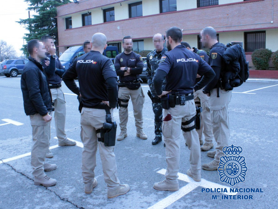 Carabineros obtendrá referencias de las policías de Inglaterra, EEUU y España. Foto: Policía Nacional de España