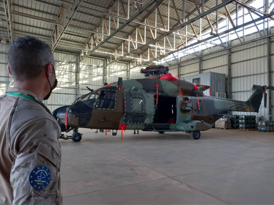 Primer helicóptero NH90 de las Famet en Mali. Foto: Emad