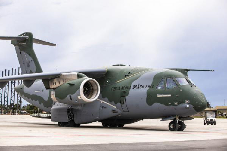 Brasil implanta sua aeronave KC-390 devido à emergência sanitária na  Amazônia