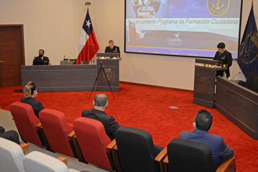 Ceremonia de lanzamiento de la plataforma digital educativa. Foto: Armada de Chile