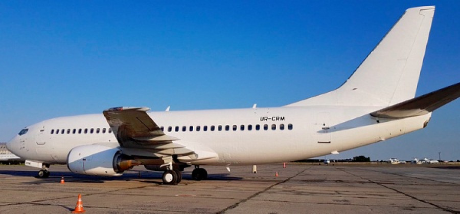 Boeing737 300 UR CRM DreamWind 600px