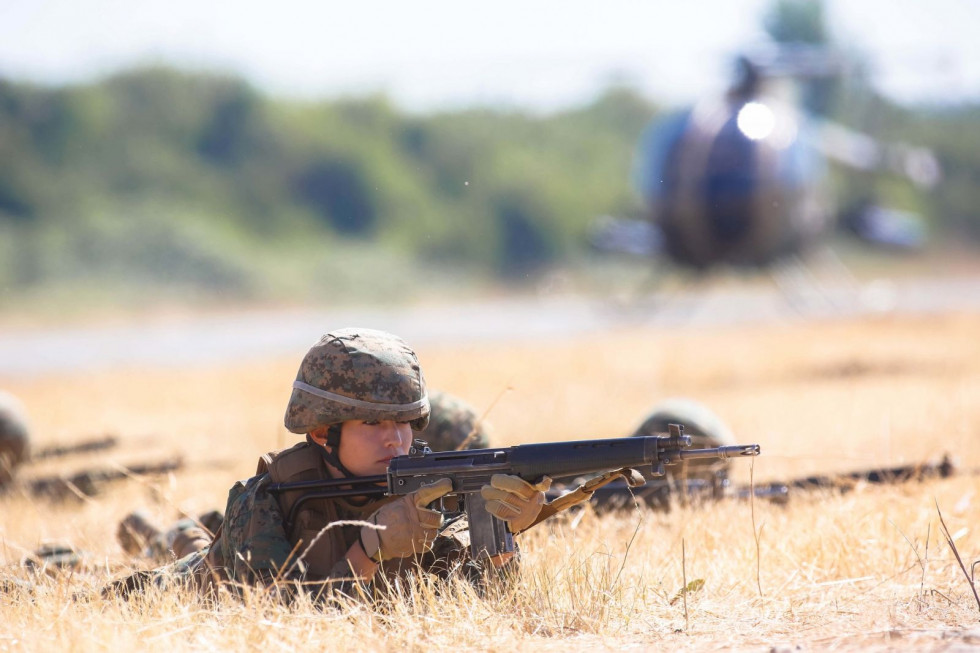Las mujeres en el Ejército de Chile pueden acceder a la totalidad de las especialidades y armas de combate. Foto: Ministerio de Defensa