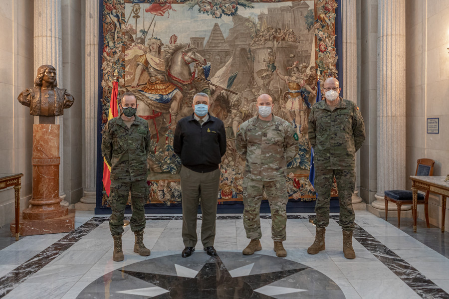 Visita del general Courtier al palacio de Buenavista. Foto: Ejército de Tierra