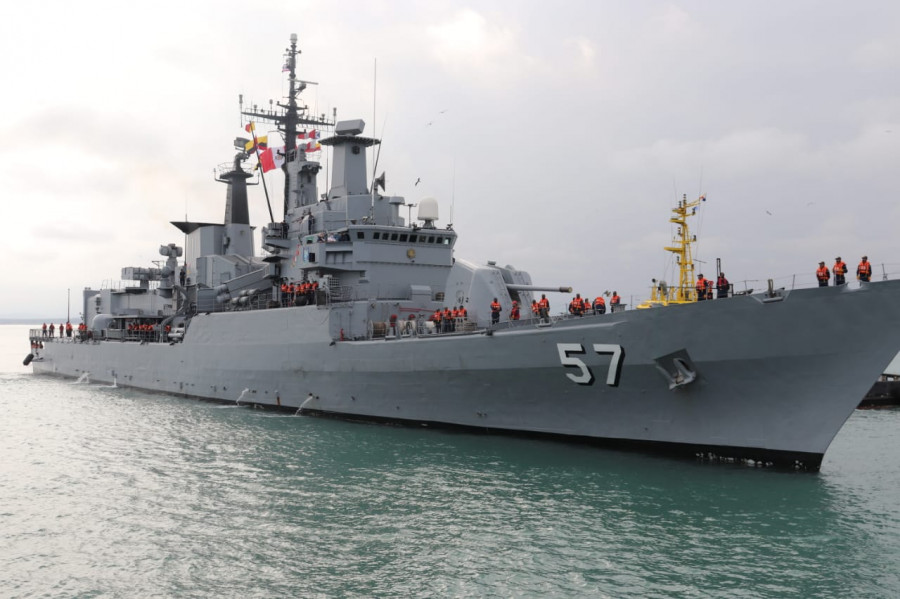 Fragata BAP Bolognesi de la Marina de Guerra del Perú. Fotos: Armada del Ecuador