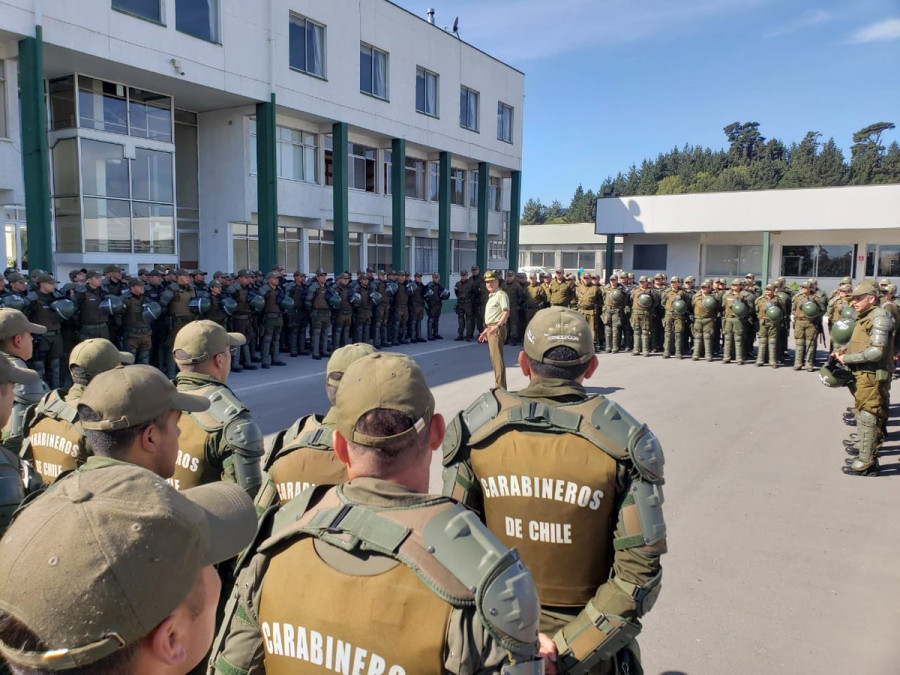 El general Rosas en una visita a la Prefectura COP de Concepción en marzo. Foto: Carabineros