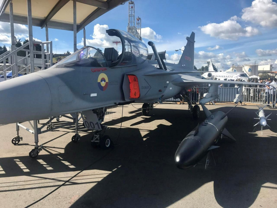 Réplica de tamaño real del Gripen en F-AIR Colombia 2019. Foto: Saab