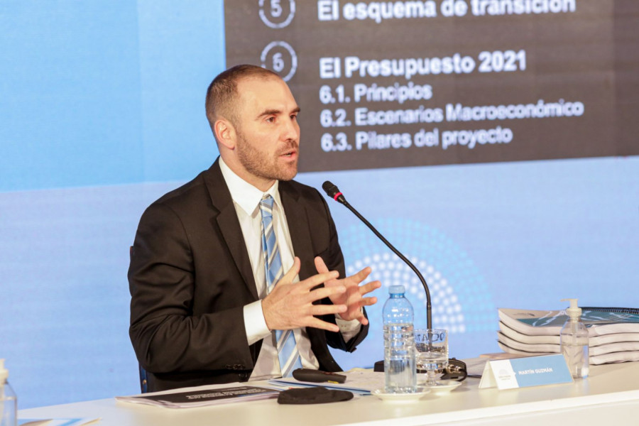 El ministro de Economía argentino, Martín Guzmán, presentando el presupuesto 2021. Foto: Ministerio de Economía