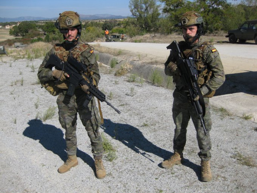 Soldados equipados los prototipos del Sistema del Combatiente a Pie Siscap. Foto: Ejército de Tierra
