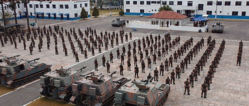 Vehiculos M-108 durante la visita de los efectivos Paraguayos Foto: Ejercito de Brasil