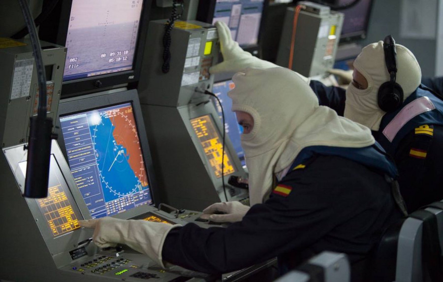 Sistemas de navegación y mando y control de una fragata F100. Foto: Armada