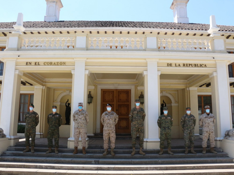Los efectivos fueron despedidos por el general Guedelhoefer en el cuartel general de la II División Motorizada. Foto: Ejército de Chile