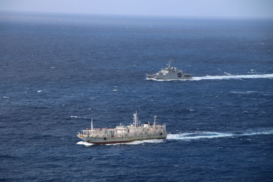 OPV-84 Cabo Odger vigilando y controlando las actividades de flotas pesqueras en aguas de responsabilidad nacional. Foto: Armada de Chile