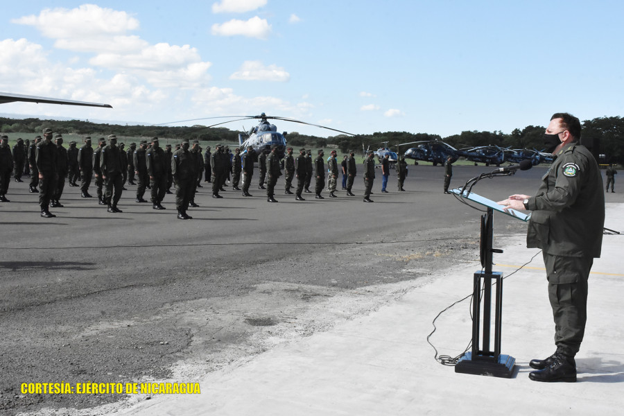 El general Avilés durante el acto en la base de la Fuerza Aérea. Foto: Ejército de Nicaragua.