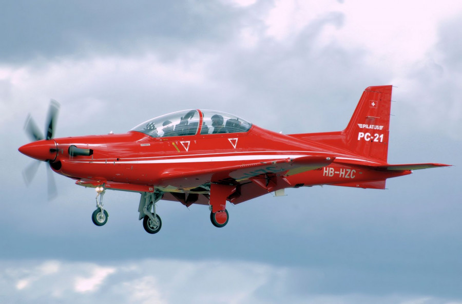Pilatus pc 21 hb hzc lands arp