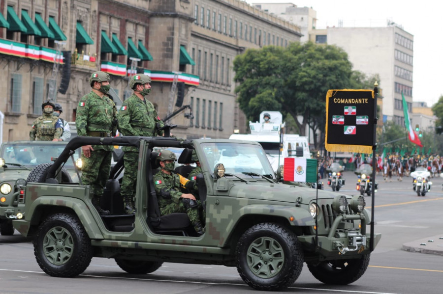 Desfile militar de México. Foto: Nelly Segura