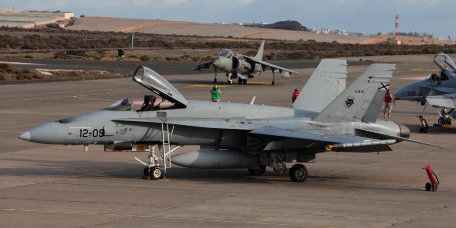 Caza de combate F18 en la base de Gando. Foto: Ejército del Aire