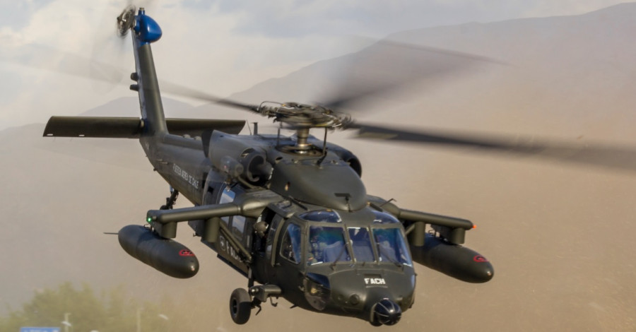 La polivalencia de los helicópteros de la FACh permite una amplia gama de misiones. Foto: Vicente Quezada