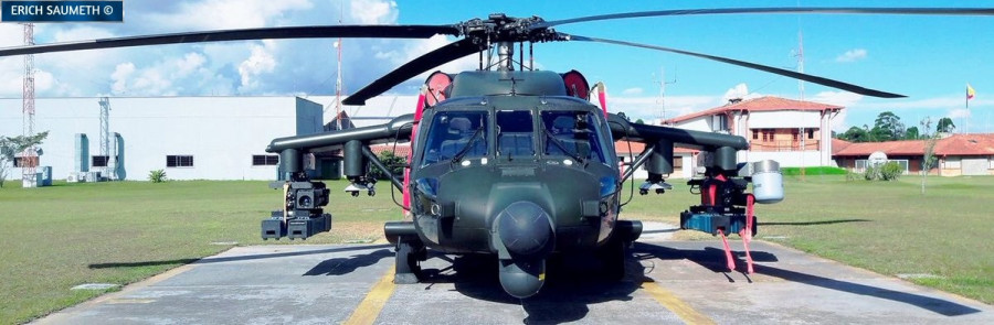 Helicóptero Arpía IV en configuración Thor. Foto: FAC
