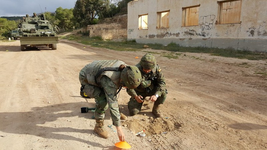 Regimiento de Ingenieros nº8 en un ejercicio de minado y desminado. Foto: Ejército de Tierra