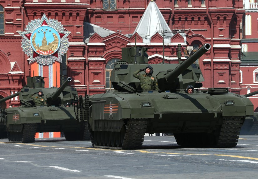 Carros de combate durante un desfile militar en Moscú. Foto: Ministerio de Defensa de Rusia