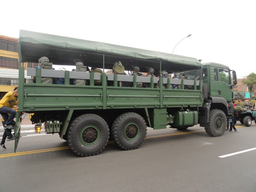 recepción Perplejo nadie El Ejército del Perú programa el mantenimiento de 40 camiones MAN