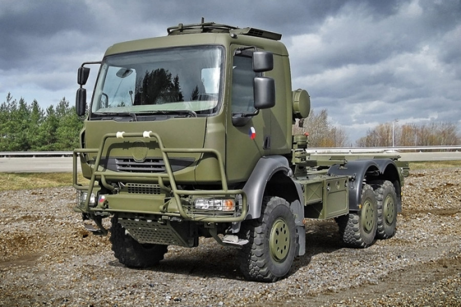 Caminhões militares qualquer terreno da Tatra Trucks, agora no Brasil.