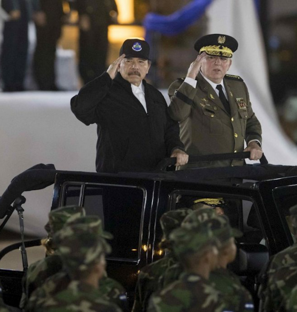 El presidente Daniel Ortega y el jefe del Ejército, general Julio César Avilés. Foto: Ejército de Nicaragua
