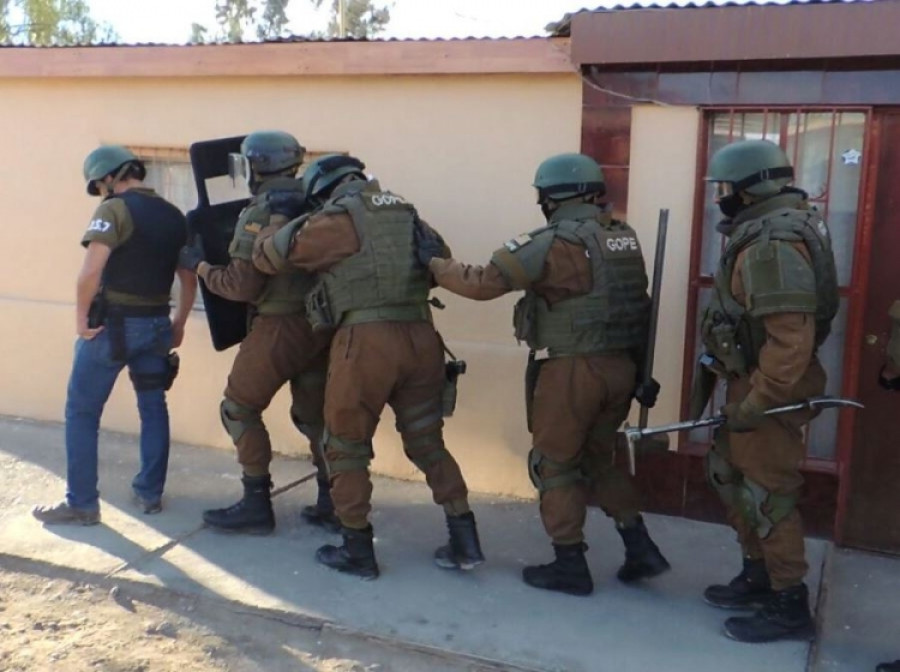 Personal del GOPE en un operativo antidrogas en Calama. Foto: OS7 Carabineros
